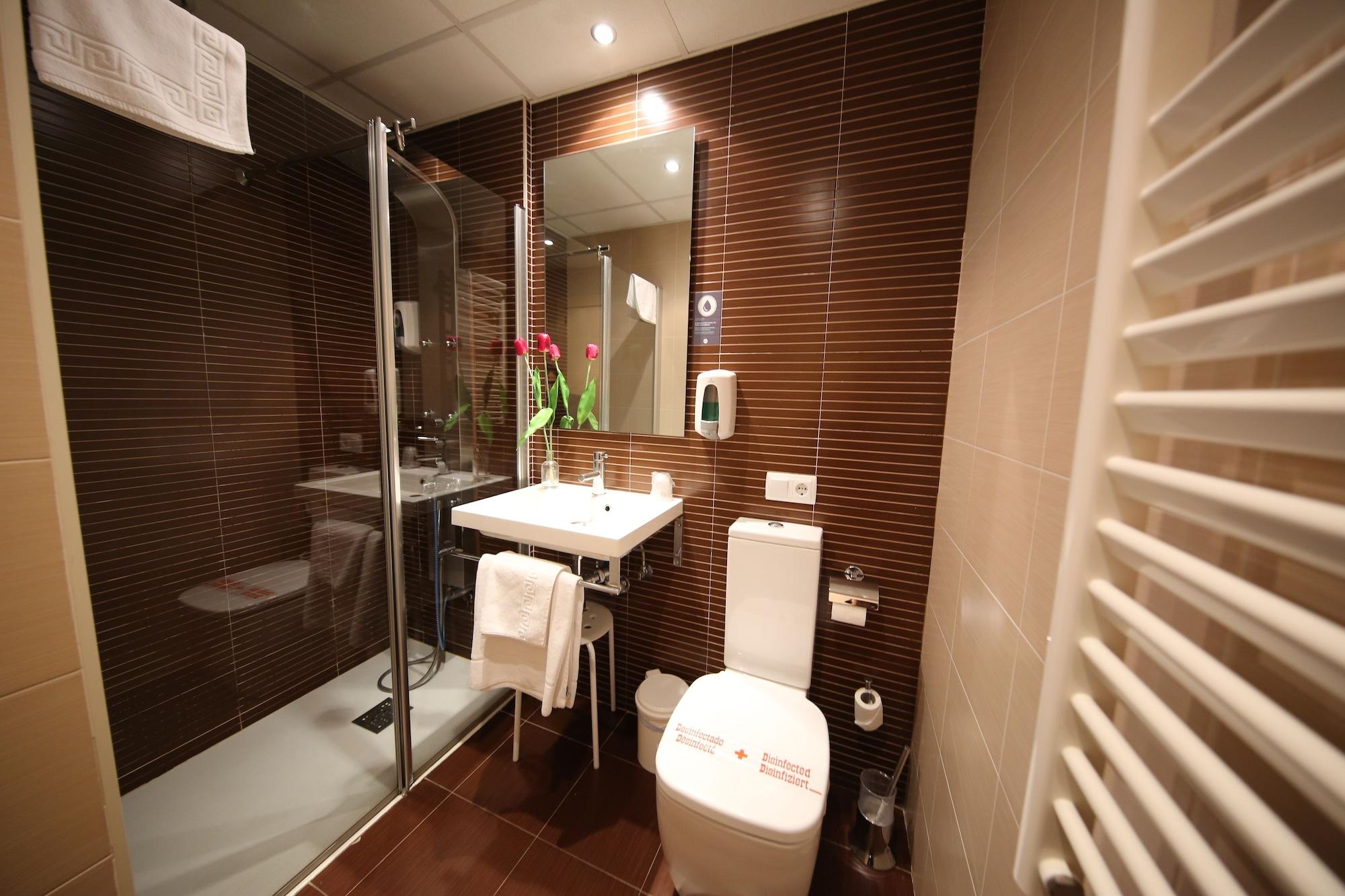 Hotel Alda Entrearcos บูร์โกส ภายนอก รูปภาพ