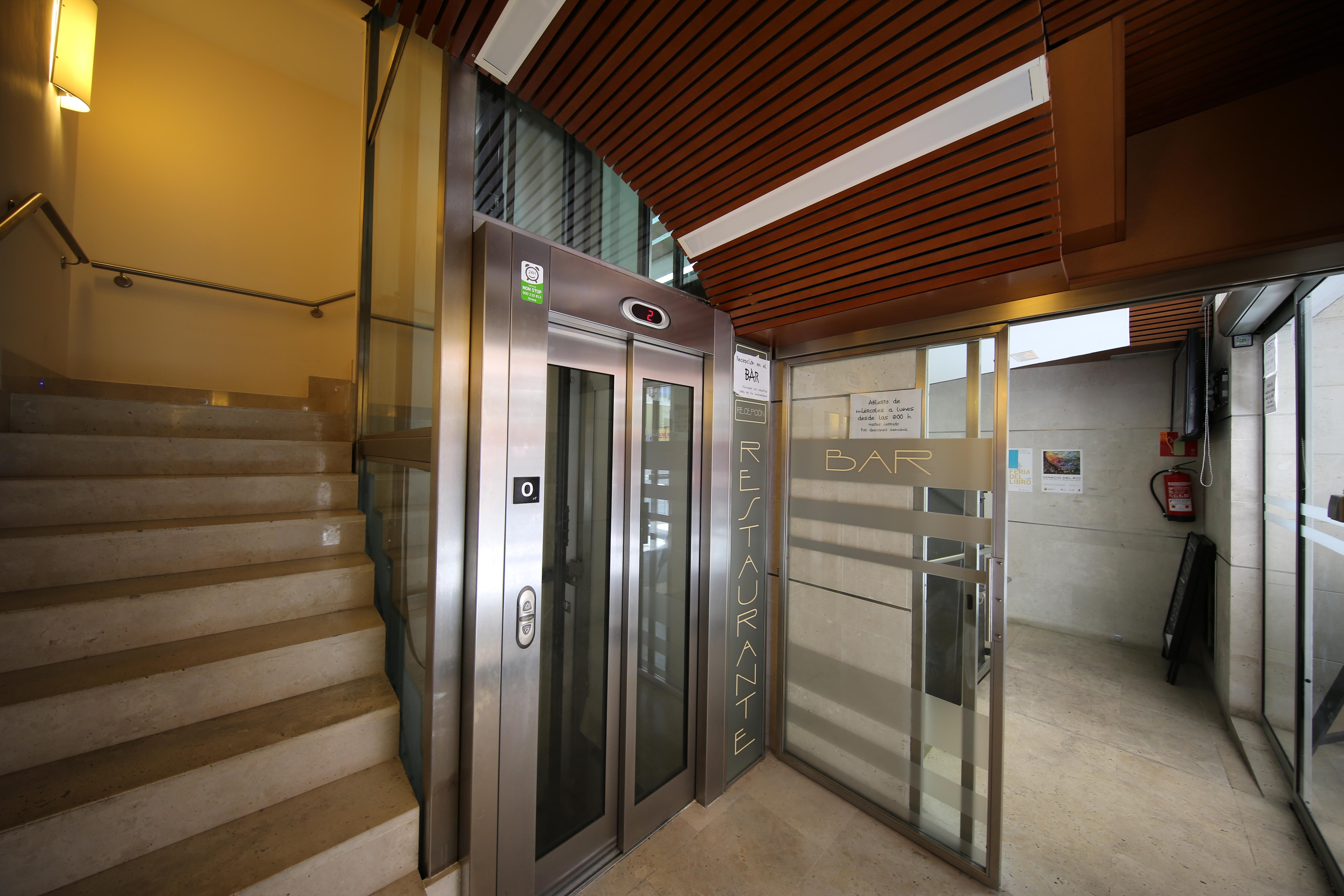 Hotel Alda Entrearcos บูร์โกส ภายนอก รูปภาพ