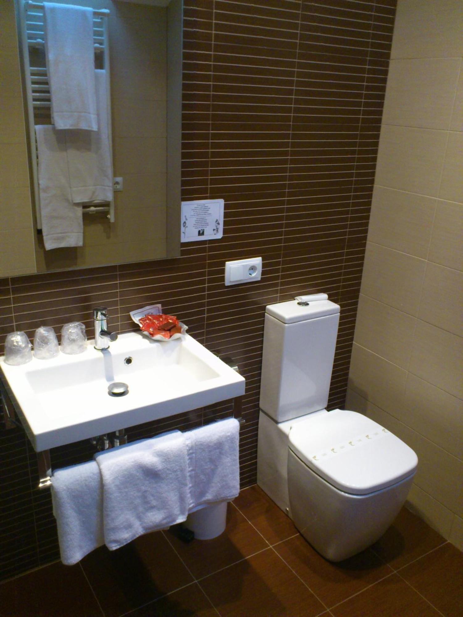 Hotel Alda Entrearcos บูร์โกส ภายนอก รูปภาพ