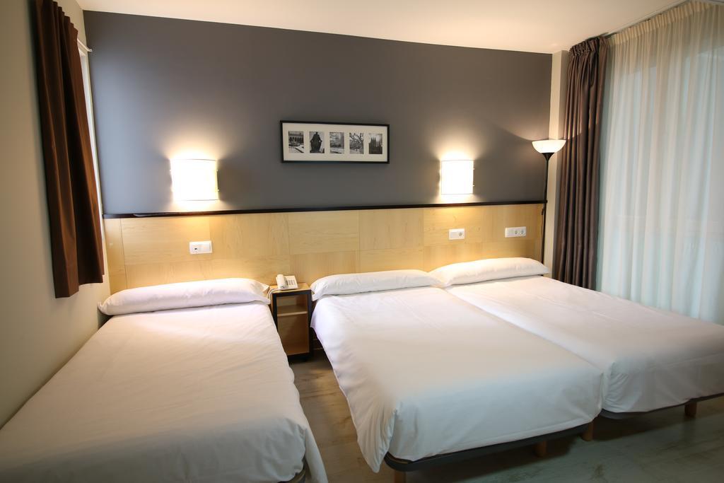 Hotel Alda Entrearcos บูร์โกส ภายนอก รูปภาพ