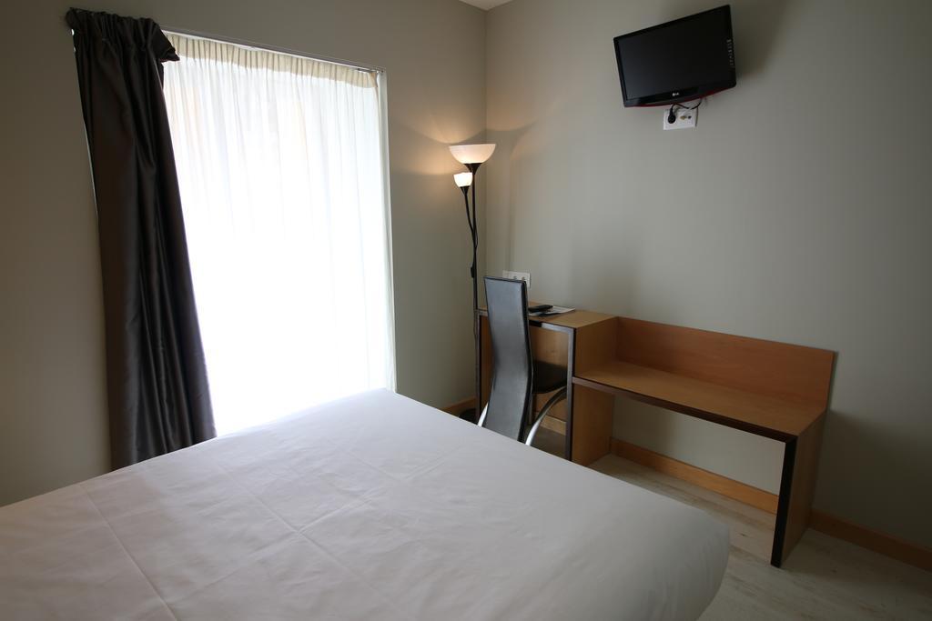 Hotel Alda Entrearcos บูร์โกส ภายนอก รูปภาพ