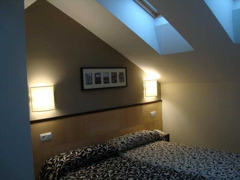 Hotel Alda Entrearcos บูร์โกส ภายนอก รูปภาพ