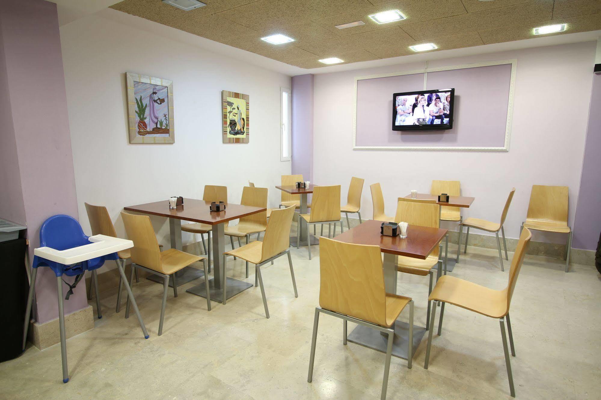 Hotel Alda Entrearcos บูร์โกส ภายนอก รูปภาพ